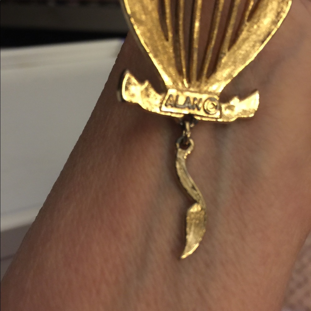 Vintage Retro Lion Necklace - Picture 4 of 4